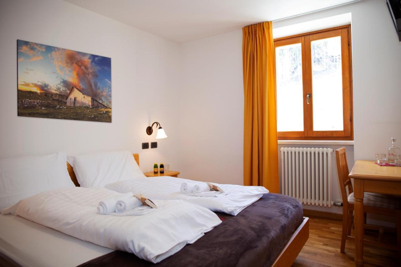 Locanda Alpina A 1250 Mt Ala Exteriör bild